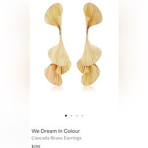 WE DREAM IN COLOUR
Cascada brass earrings